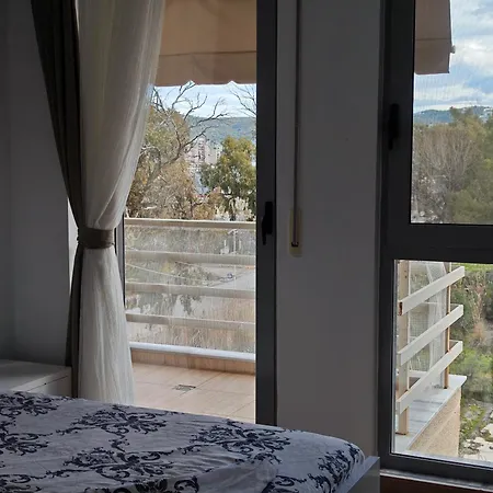 Bella Valona *
